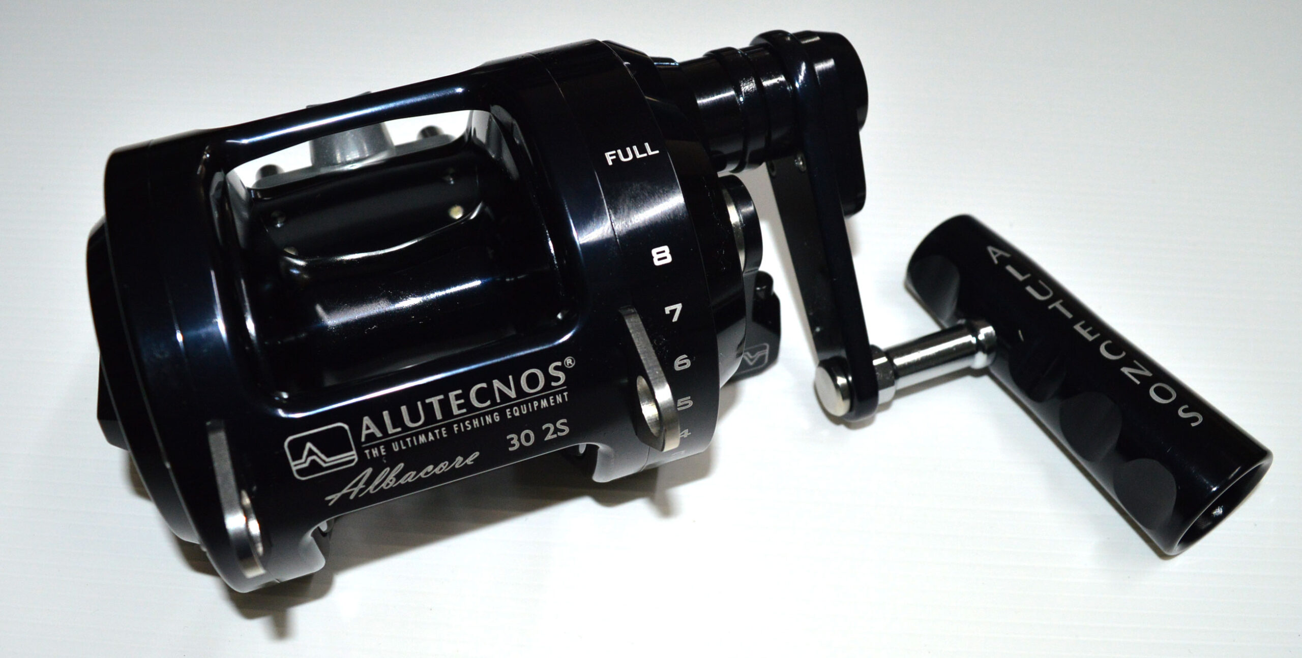 30-2s-albacore-black_1.jpg 30-2s-albacore-black_1.jpg